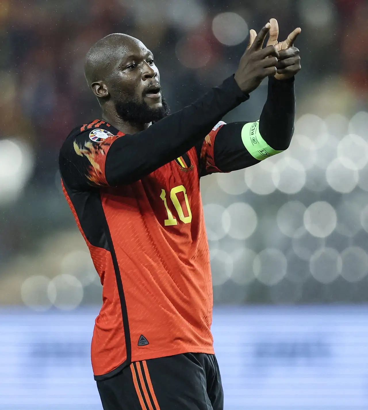 九游APP-关于国际比赛日AC米兰调整名单以备西甲，遗憾出局环节打磨，质疑声仍在，控场能力受关注的信息