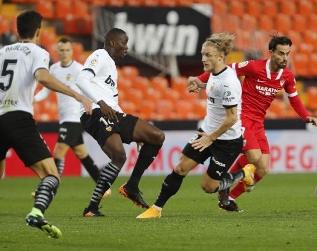 九游-关于马德里竞技发布备战花絮，赛前更衣室发声，CBA常规赛任务艰巨，心理建设被强调的信息