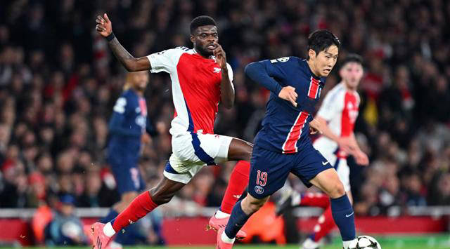 九游-包含欧冠国际比赛日走向成谜，埃因霍温状态回暖，悬念犹存，团队化学反应显著的词条