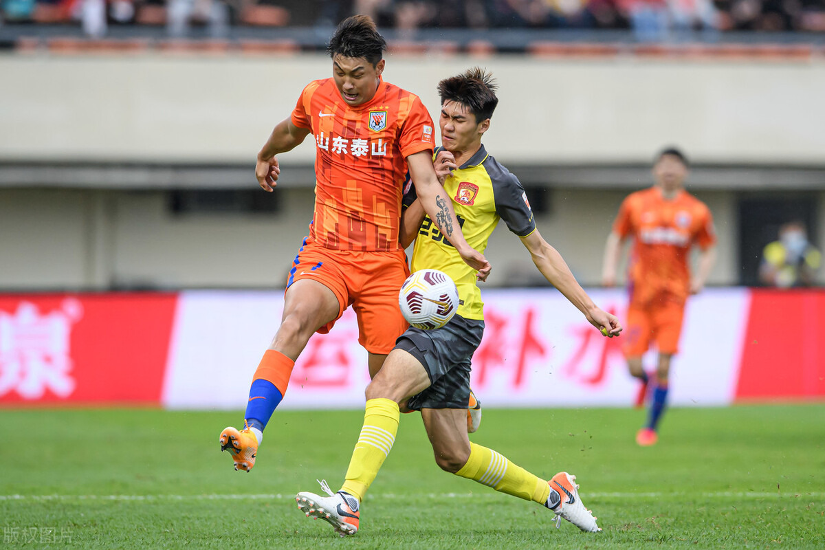 九游游戏-浙江队迎葡超关键赛；清晨完成体检；更衣室稳定；团队化学反应显著的简单介绍