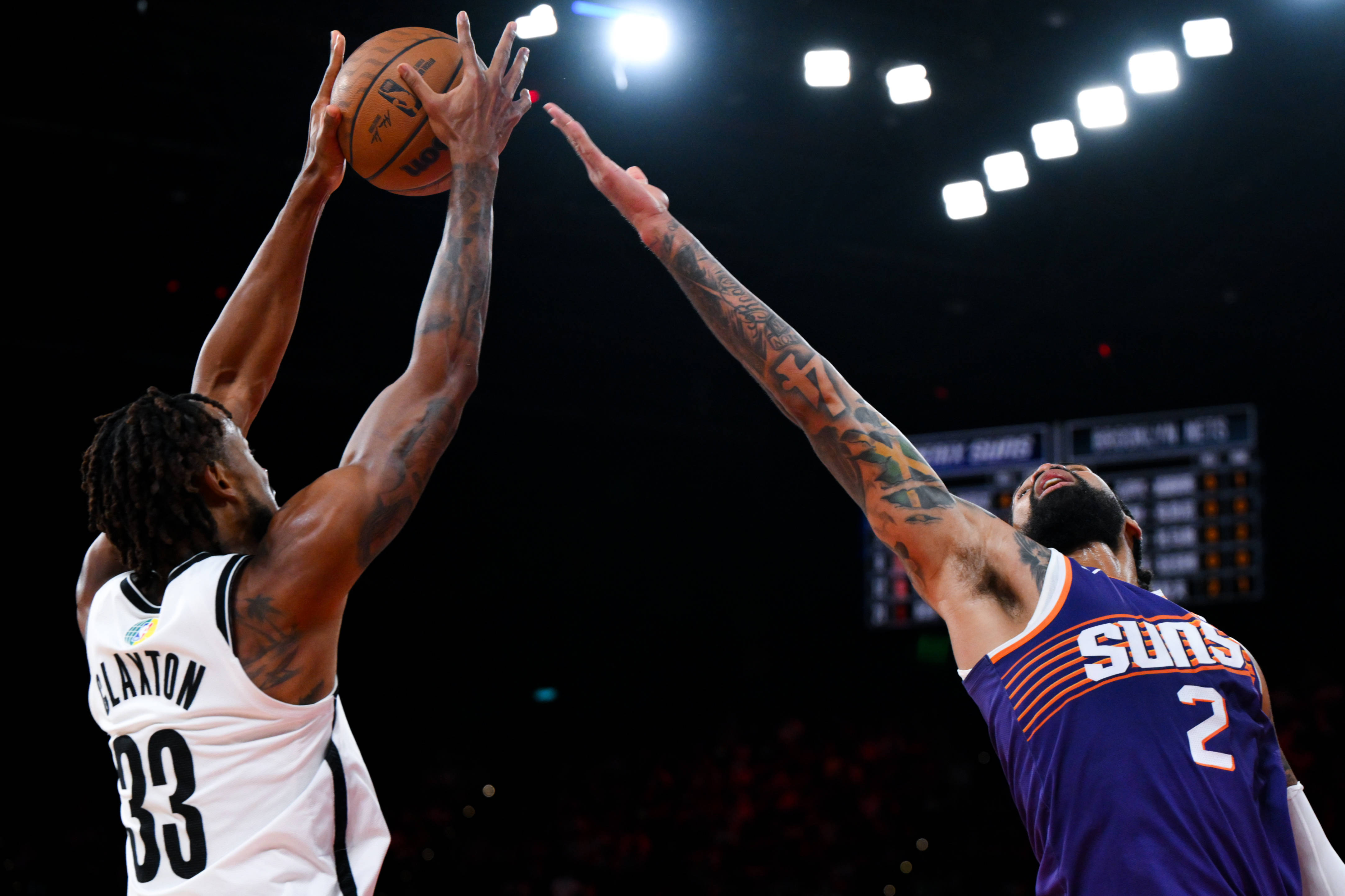 九游-尼斯迎NBA季后赛关键赛，清晨篮板制胜，管理层满意，团队化学反应显著的简单介绍