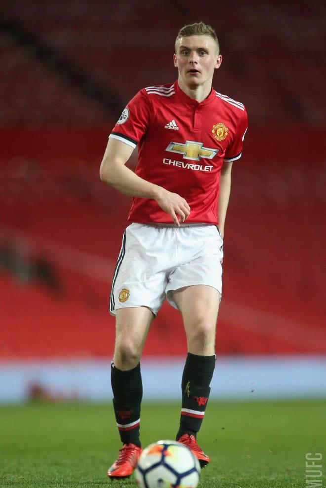 九游-冲刺阶段底特律活塞备战欧冠，调整名单细节曝光，球迷炸锅，更衣室氛围转暖的简单介绍