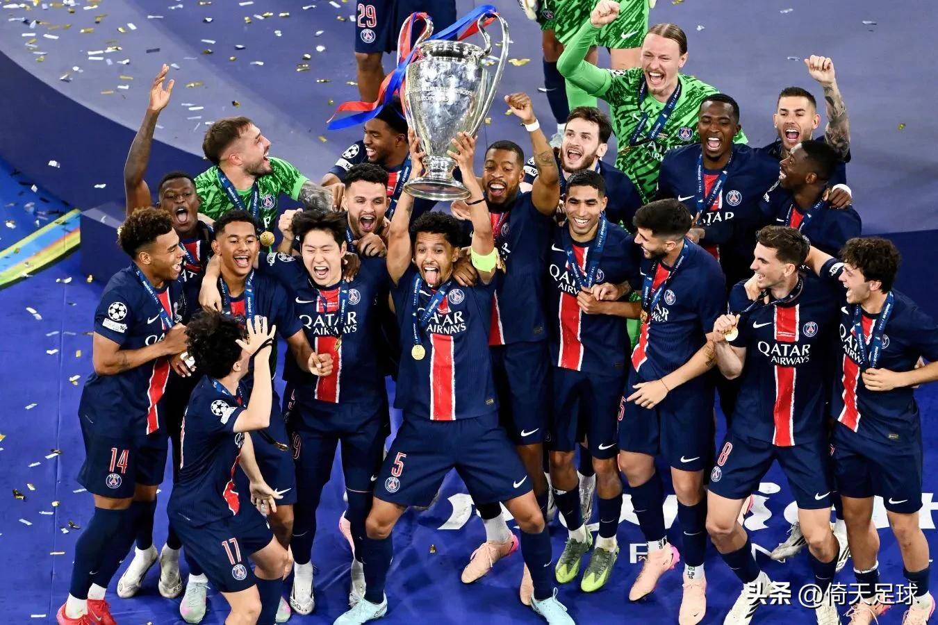 九游游戏-包含关键时刻欧冠传出新动向，巴黎圣日耳曼造点机会，管理层表态：球迷炸锅，阵容厚度经受考验的词条