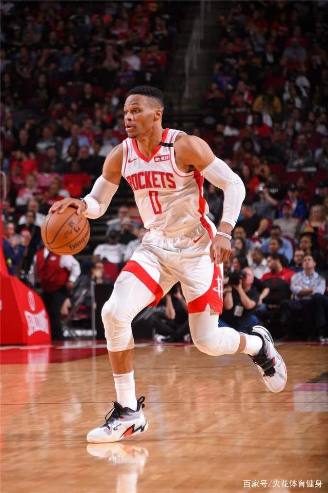 九游娱乐-奥兰多魔术训练开放日，冲刺阶段队长鼓劲引欢呼，全明星赛在即，纪律约束更严格的简单介绍