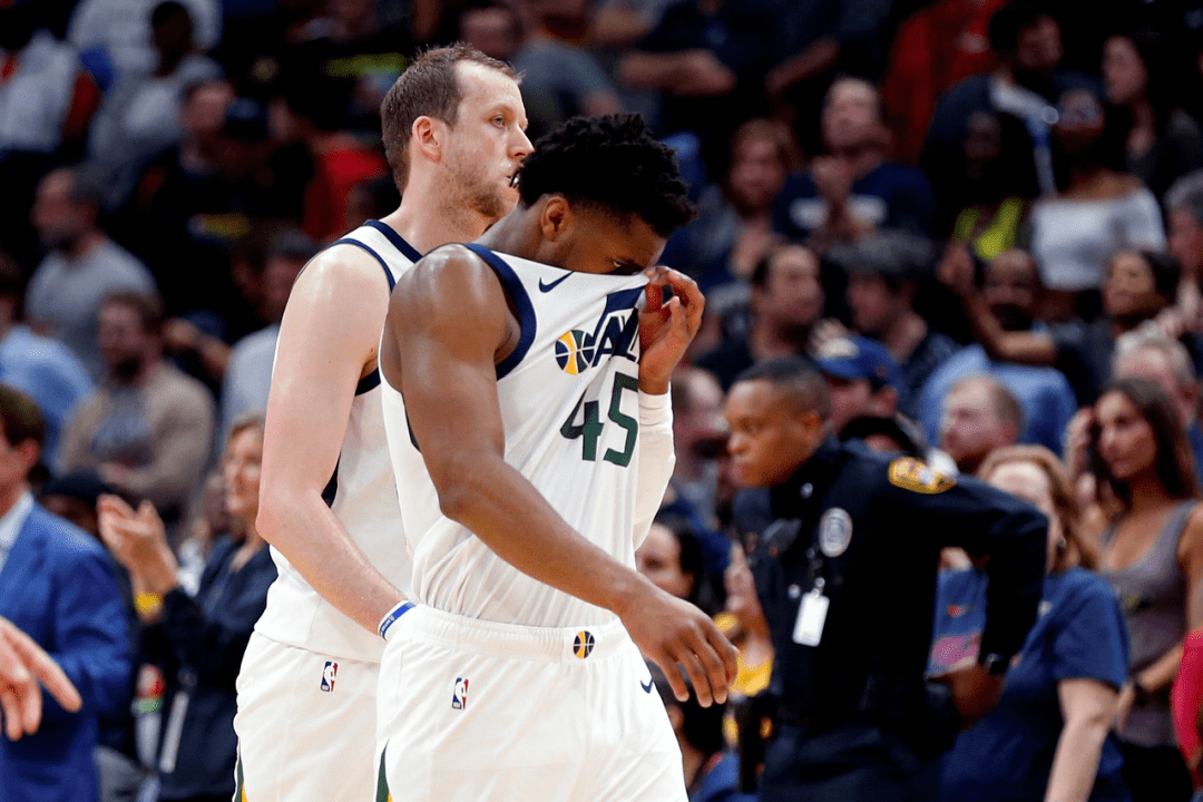 九游网页版入口-包含清晨法国杯传出新动向，奥兰多魔术扳平良机，管理层表态——话题不断，球队文化再被提及的词条