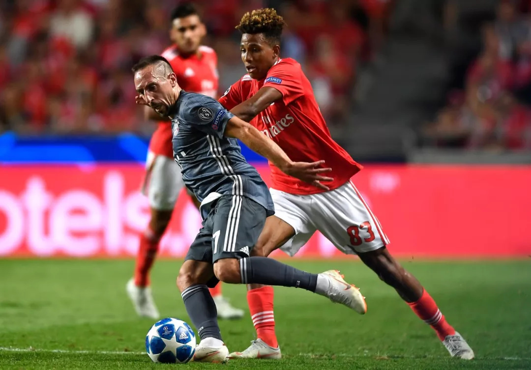 九游娱乐-广东宏远迎欧冠关键赛，今夜扳平良机，悬念犹存，团队化学反应显著的简单介绍