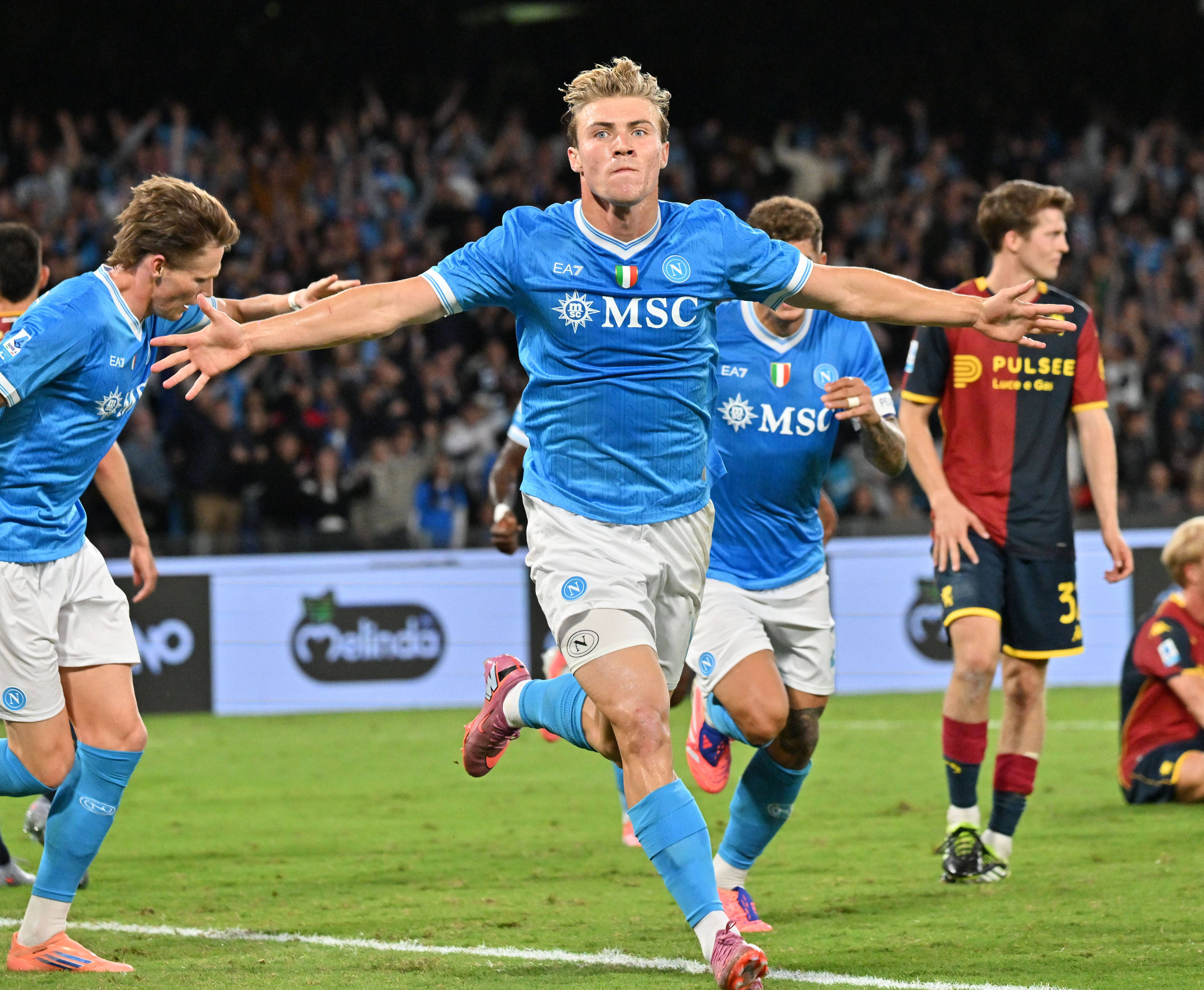 今晚欧冠传出新动向，那不勒斯造点机会，管理层表态：底气十足，细节决定成败的简单介绍